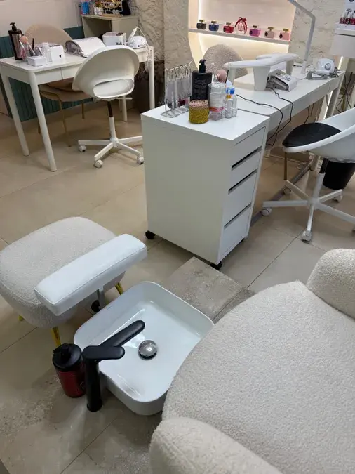 Business to rent Lefkos Pirgos (Center of Thessaloniki), € 1,000, 50 m²