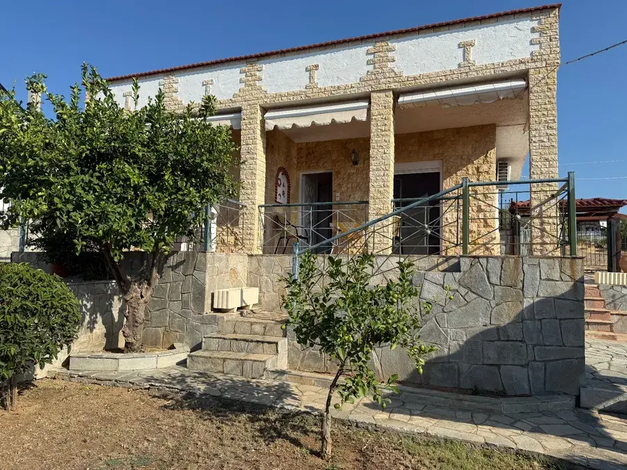 Detached house in Trikorfo Halkidiki, € 190,000, 52 m²