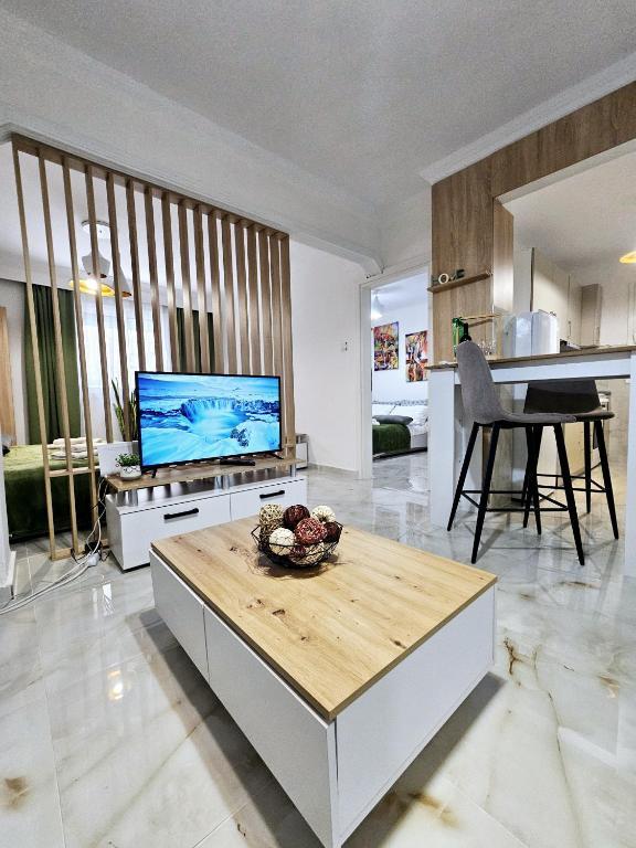 Acvi LUX - City Center by Seafront for rent Kontogouri, Thessaloniki, € 950, 50 m²